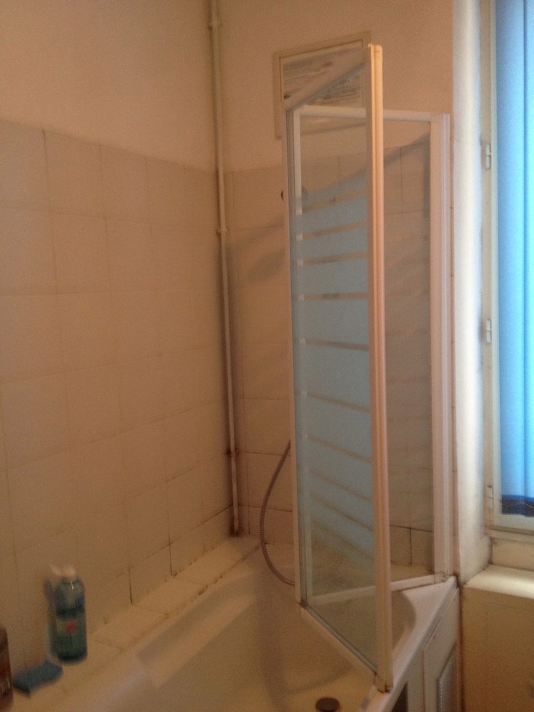 Salle de bain 1 avant rénovation