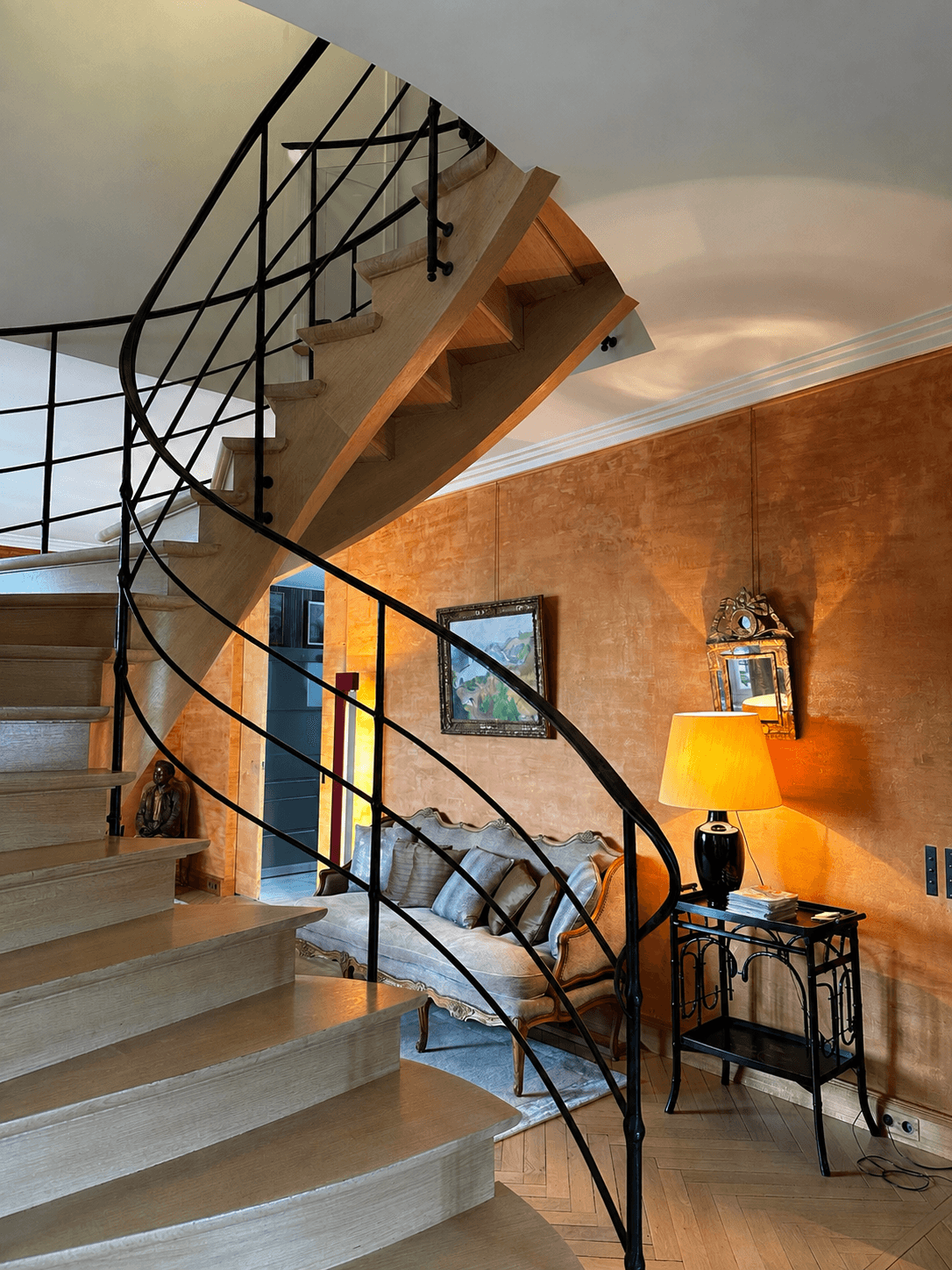 coin salon avant éclairage – duplex haussmannien Paris 7